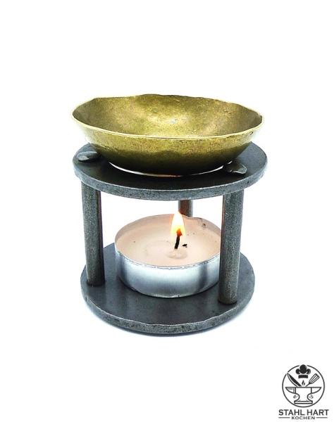 Stövchen, Duftlampe mit Schale aus Messing